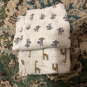 Aden & Anais swaddles